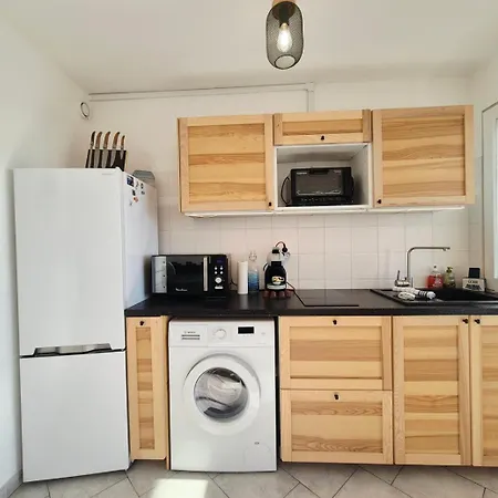 O Sixieme Face Au Port Avec Garage Prive, Climatisation Et Wifi - Rossiconciergerie - Linge Inclus *