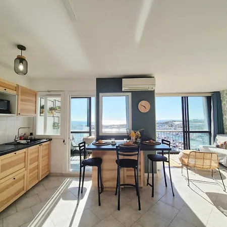 Appartement O Sixieme Face Au Port Avec Garage Prive, Climatisation Et Wifi - Rossiconciergerie - Linge Inclus