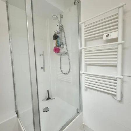 Appartement O Sixieme Face Au Port Avec Garage Prive, Climatisation Et Wifi - Rossiconciergerie - Linge Inclus