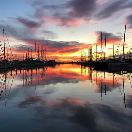 O Sixieme Face Au Port Avec Garage Prive, Climatisation Et Wifi - Rossiconciergerie - Linge Inclus